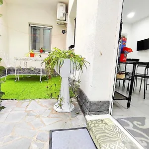 Casa vacanze Black & White, Catania